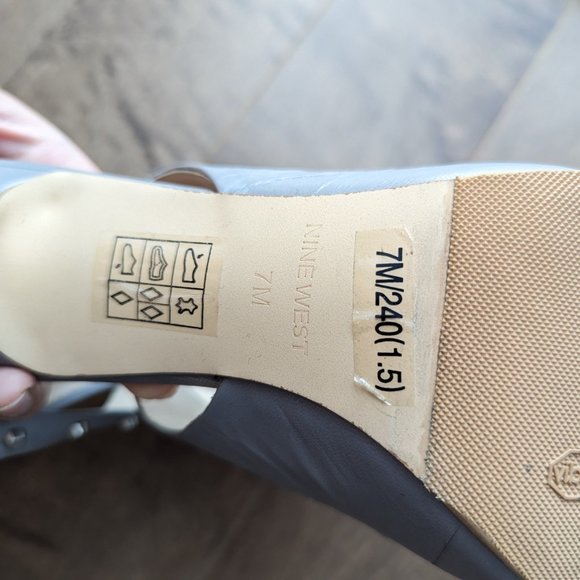 EUC Nine West Studs Heels - Picture 4 of 5